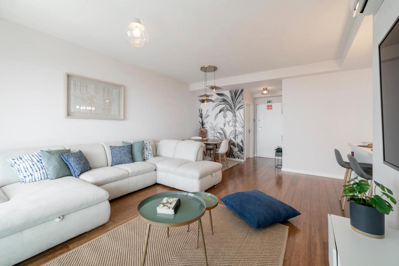 Alameda Formosa I By An Island Apartment *